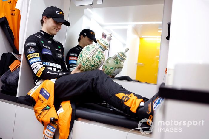 Oscar Piastri - 1 victoria