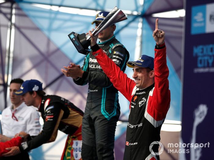 Sébastien Buemi, Nissan e.Dams, 3rd position, celebrates on the podium