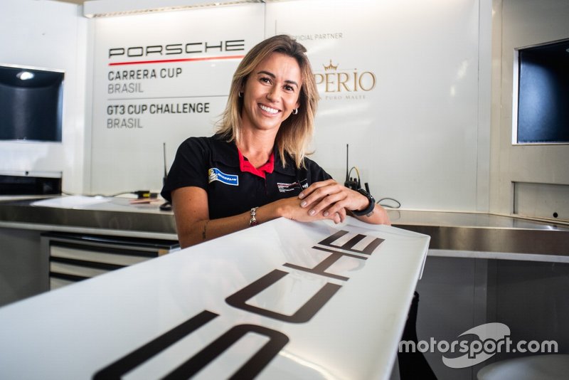 Regina Franzé, diretora de eventos e marketing da Porsche Cup