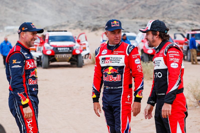 #302 JCW X-Raid Team: Stephane Peterhansel, #304 Toyota Gazoo Racing: Giniel De Villiers, #310 Toyota Gazoo Racing: Fernando Alonso