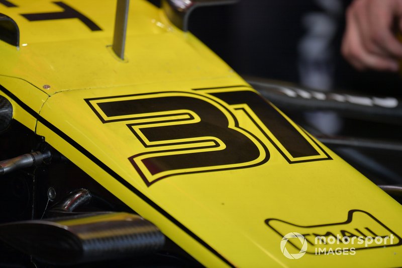 Esteban Ocon, Renault F1 Team R.S. 19