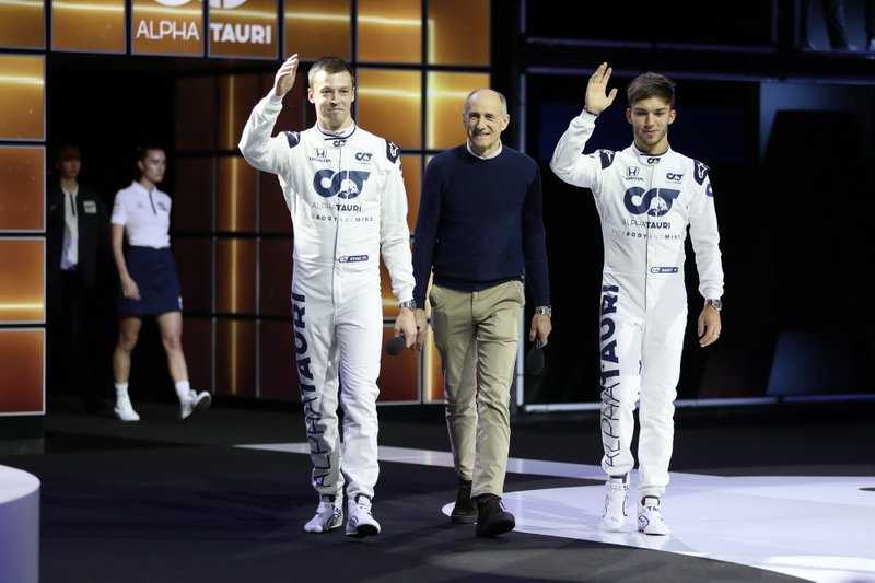 Daniil Kvyat, AlphaTauri, Franz Tost, Team Principal Scuderia AlphaTauri, Pierre Gasly, AlphaTauri