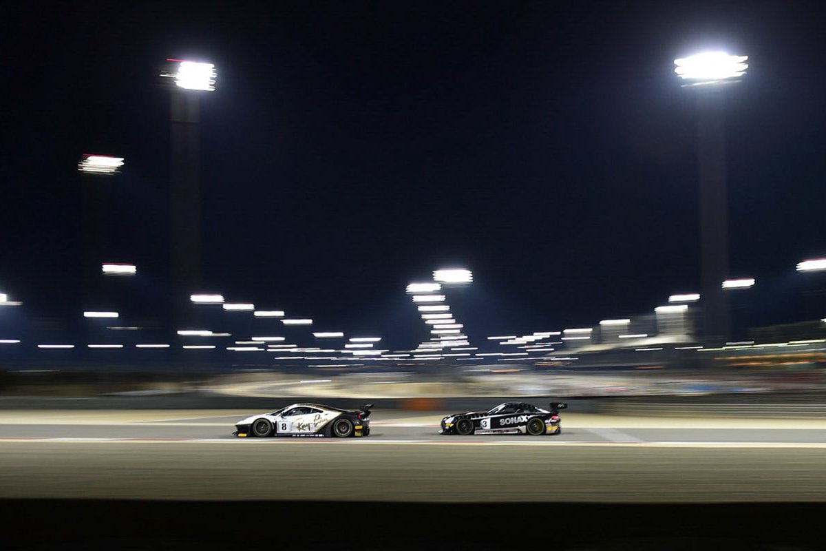 #8 Kessel Racing, Ferrari 488 GT3: Alessandro Cutrera, Leonardo Maria Del Vecchio, Marco Frezza, Nicola Cadei e #3 Ram Racing, Mercedes-AMG GT3: John Loggie, Chris Froggatt, Callum MacLeod