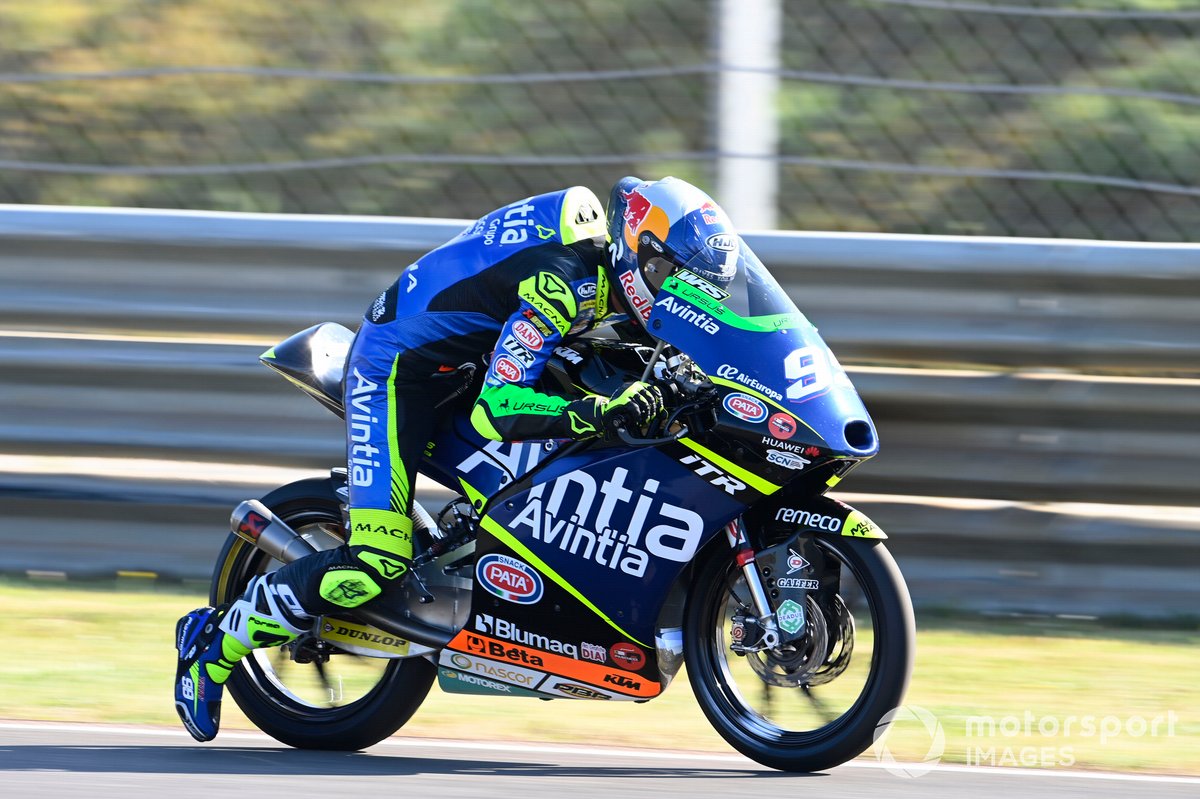 Carlos Tatay, Reale Avintia Moto3