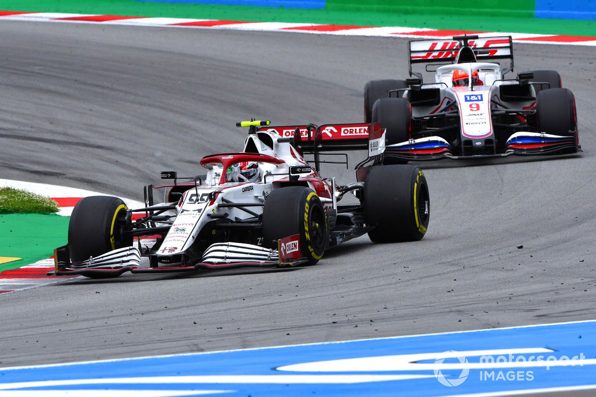 Antonio Giovinazzi, Alfa Romeo Racing C41, Nikita Mazepin, Haas VF-21