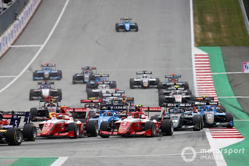 Salida de la carrera 3 de la FIA F3 2021 en Red Bull Ring