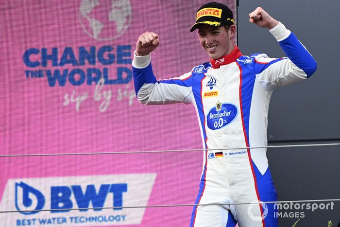 Podio: ganador David Schumacher, Trident