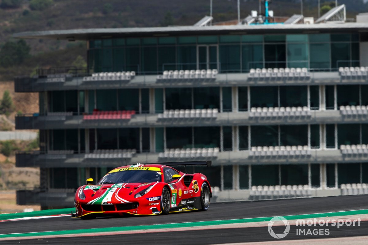 #52 AF Corse Ferrari 488 GTE EVO: Daniel Serra, Miguel Molina