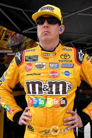 Kyle Busch, Joe Gibbs Racing, Toyota Camry M&M's White Chocolate