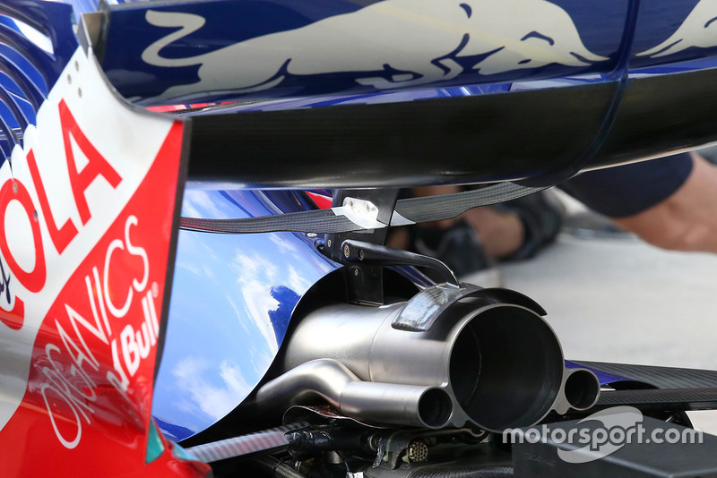 Выхлопная труба Toro Rosso STR13
