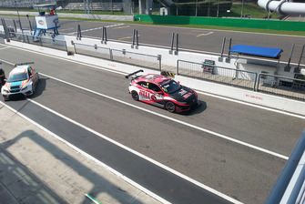 Attila Tassi, Honda Civic Type R FK7 TCR, Hell Energy Racing Team con KCMG