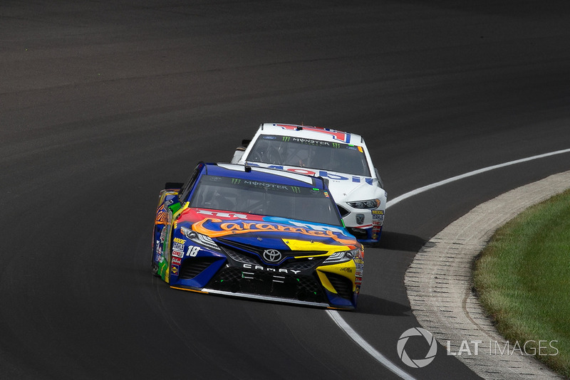 Kyle Busch, Joe Gibbs Racing, Toyota Camry M&M's Caramel