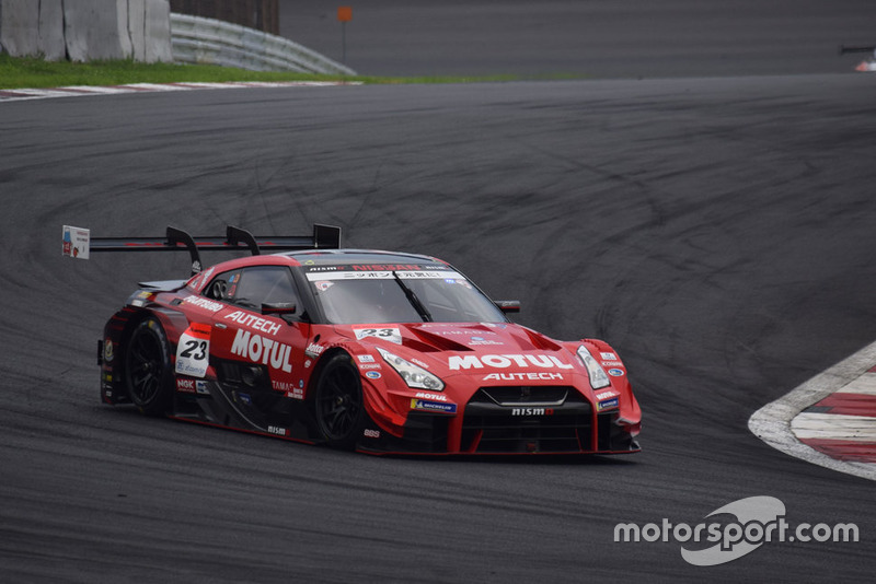 #23 MOTUL AUTECH GT-R