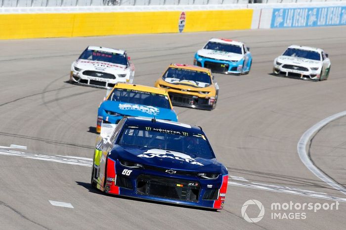 Alex Bowman, Hendrick Motorsports, Chevrolet Camaro Axalta and Kurt Busch, Chip Ganassi Racing, Chevrolet Camaro Star Nursery