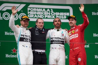 Valtteri Bottas, Mercedes AMG F1, Lewis Hamilton, Mercedes AMG F1 en Sebastian Vettel, Ferrari