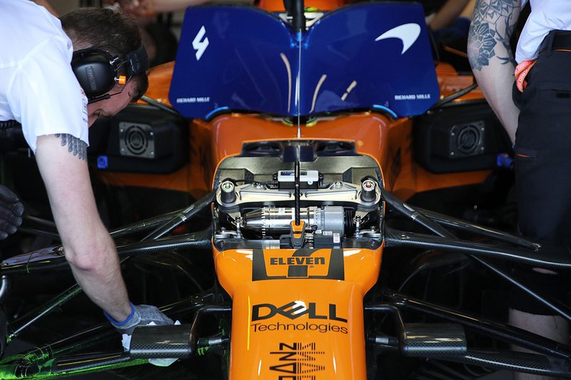 McLaren MCL34 front detail