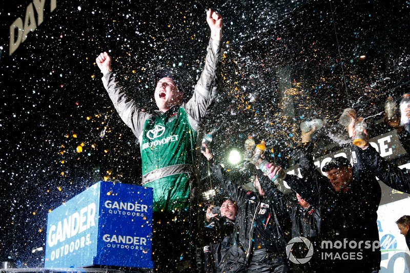 Winner Austin Hill, Hattori Racing Enterprises, Toyota Tundra CHIBA Toyopet