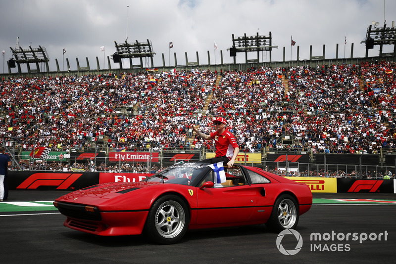 Kimi Raikkonen, Ferrari,en el desfile de pilotos