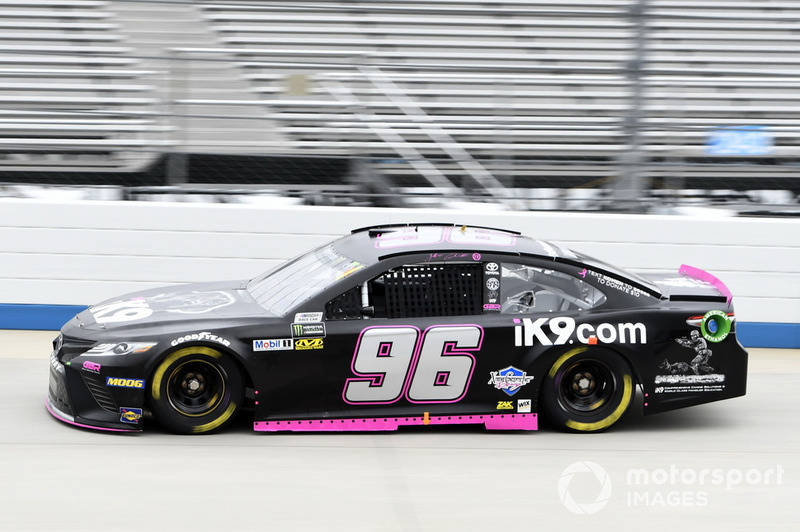 37. Jeffrey Earnhardt, Gaunt Brothers Racing, Toyota Camry Xtreme Concepts / iK9