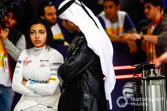 Amna Al Qubaisi, Envision Virgin Racing in the garage 