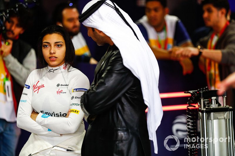 Amna Al Qubaisi, Envision Virgin Racing in the garage