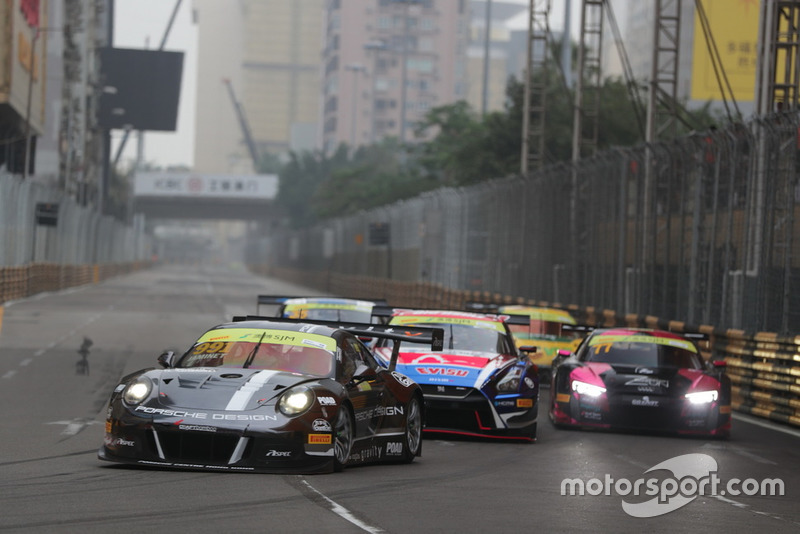 #991 Craft Bamboo Racing Porsche 911 GT3 R: Mathieu Jaminet
