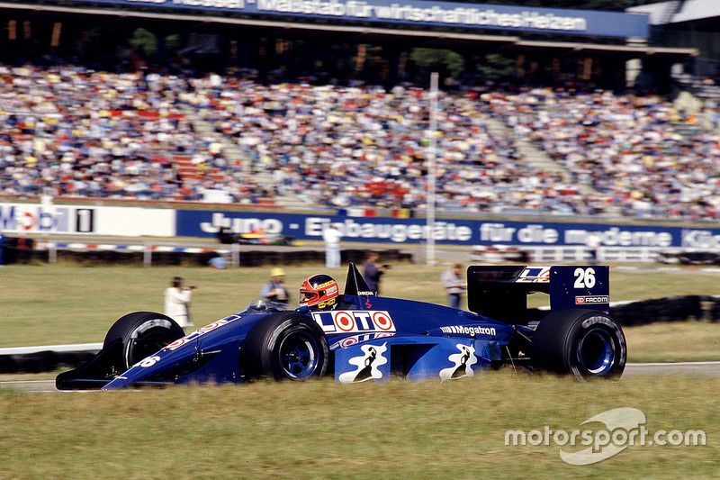 #26: Piercarlo Ghinzani, Ligier JS29C, Megatron