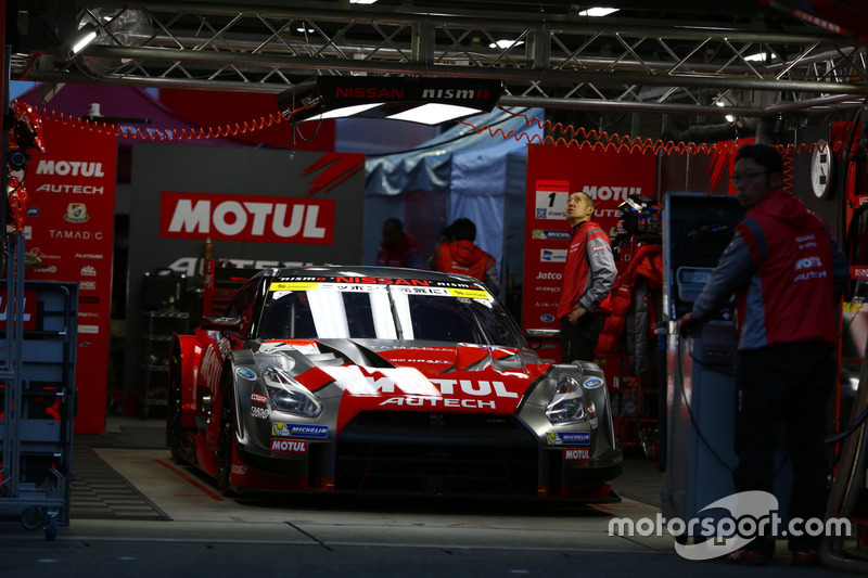 #1 MOTUL AUTECH GT-R