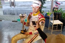 Pemenang Race 1: Danial Frost