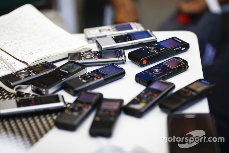 Journalists' dictaphones