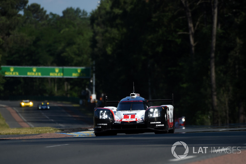 #1 Porsche Team Porsche 919 Hybrid: Neel Jani, Andre Lotterer, Nick Tandy