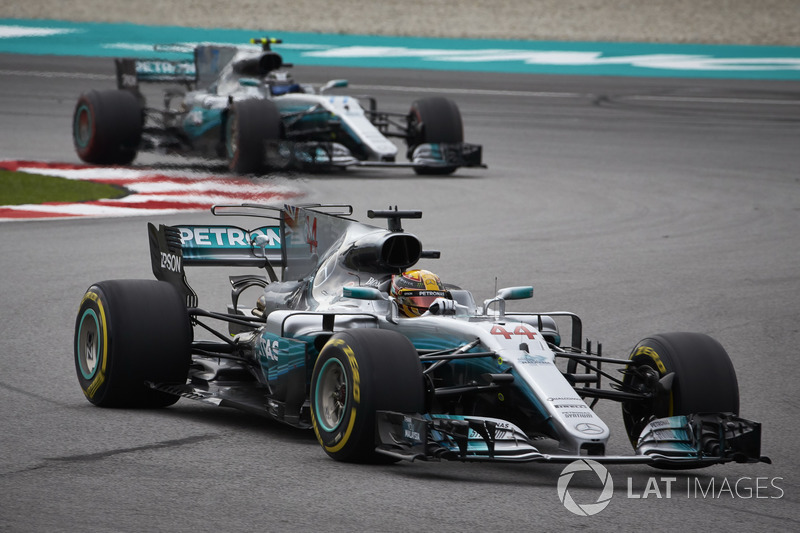 Lewis Hamilton, Mercedes AMG F1 W08, Valtteri Bottas, Mercedes AMG F1 W08