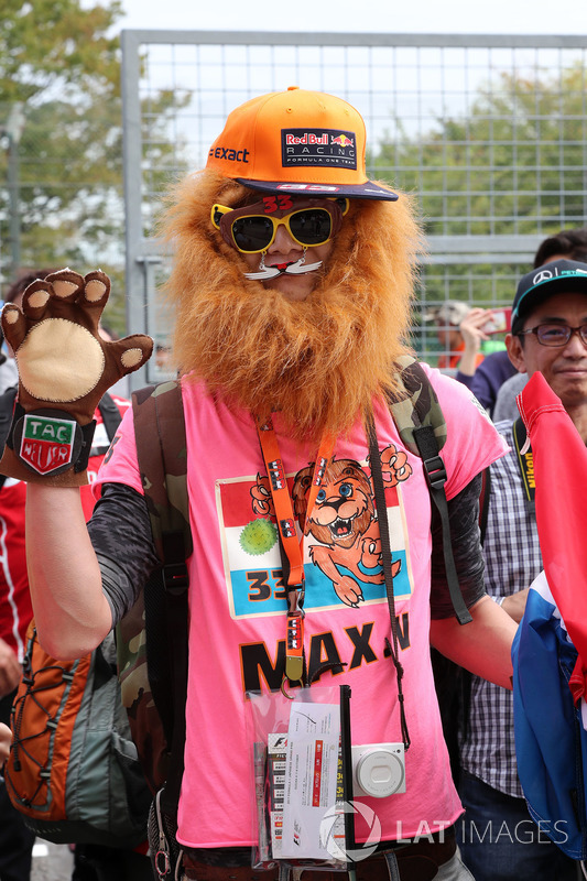 Max Verstappen, Red Bull Racing fan