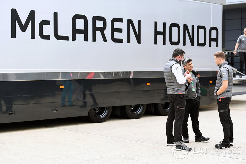 Eric Boullier, McLare-Rennleiter, Stoffel Vandoorne, McLaren