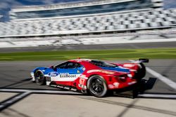 #67 Chip Ganassi Racing Ford GT: Ryan Briscoe, Richard Westbrook, Scott Dixon