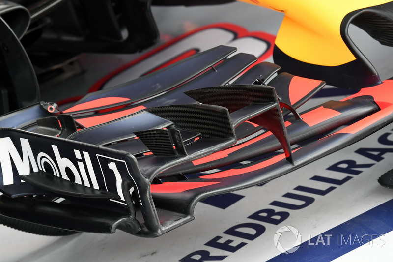 Red Bull Racing RB13 front wing detail