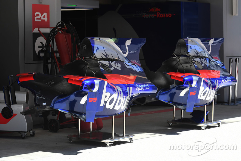 Scuderia Toro Rosso STR12
