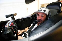 Fernando Alonso in the Honda Performance Development simulator