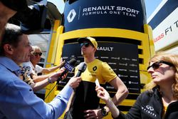 Nico Hülkenberg, Renault Sport F1 Team met de media