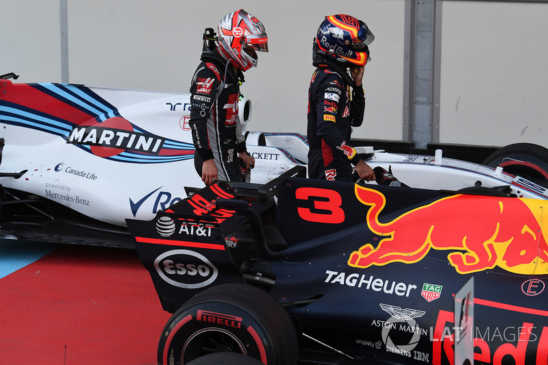 Kevin Magnussen, Haas F1 Team y Carlos Sainz Jr., Scuderia Toro Rosso in parc ferme