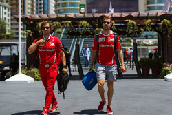 Sebastian Vettel, Ferrari, con il suo trainer Antti Kontsas