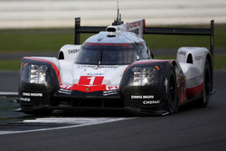 #1 Porsche Team Porsche 919 Hybrid: Neel Jani, Andre Lotterer, Nick Tandy