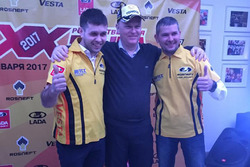 Vladimir Sheshenin, Nicolas Moore e Kirill Ladygin alla presentazione della LADA Sport TCR