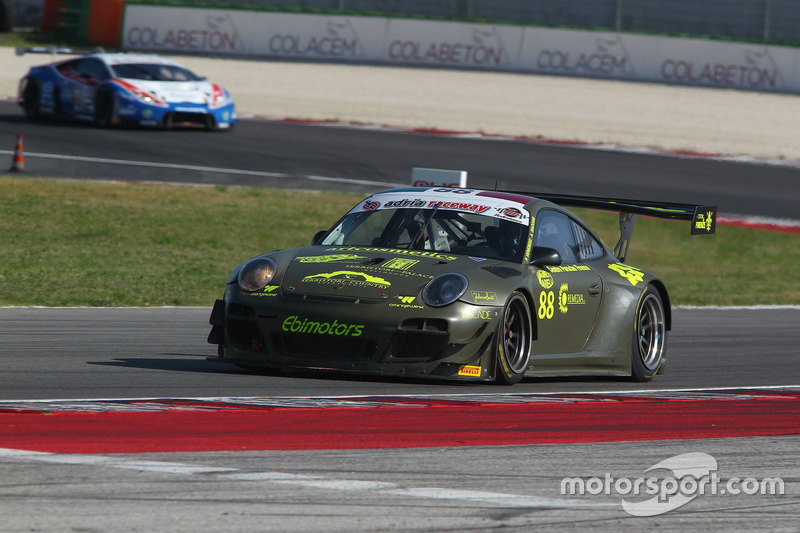 Porsche 997 GT3 R #88: Venerosi-Baccani, Ebimotors