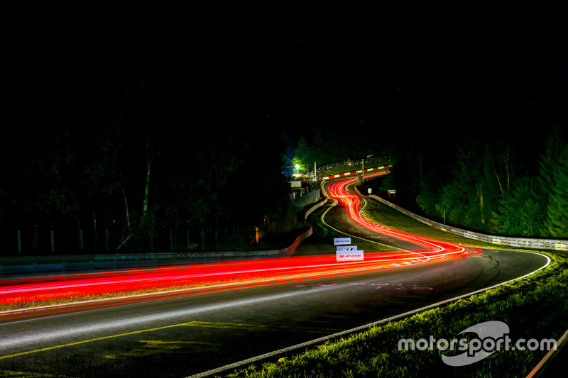 Impressionen aus der Nacht beim 24h-Rennen 2017