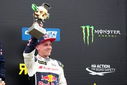 Podium : le trophée Supercharge pour Toomas Heikkinen, EKS, Audi S1 EKS RX Quattro