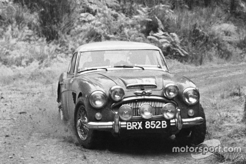 Timo Mäkinen, Don Barrow, Austin-Healey 3000