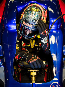 Carlos Sainz Jr., Toro Rosso STR12