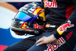 Helmet of Carlos Sainz Jr., Scuderia Toro Rosso