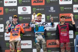 Podium: Winnaar Clément Desalle, Monster Energy Kawasaki Racing, tweede plaats Jeffrey Herlings, KTM Factory Racing, derde plaats Gautier Paulin, Rockstar Husqvarna